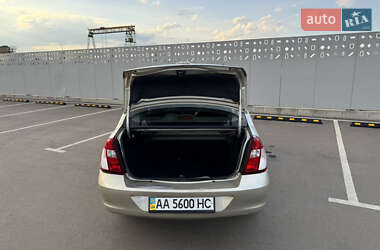 Седан Renault Clio 2008 в 