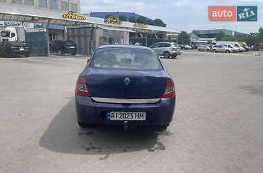 Седан Renault Clio 2010 в 