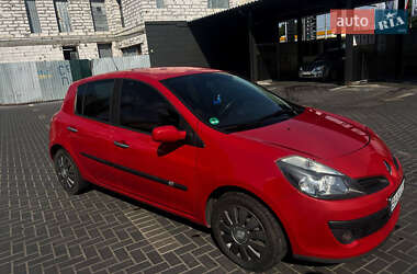Хэтчбек Renault Clio 2007 в Кропивницком