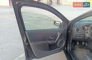 Хэтчбек Renault Clio 2007 в 