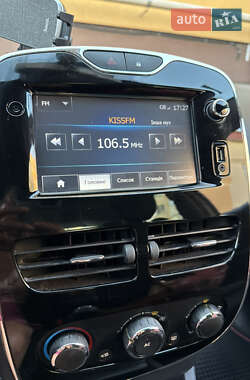 Хетчбек Renault Clio 2013 в 