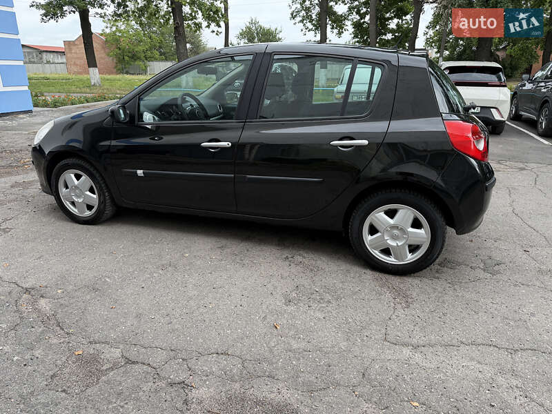 Хэтчбек Renault Clio 2007 в Полтаве