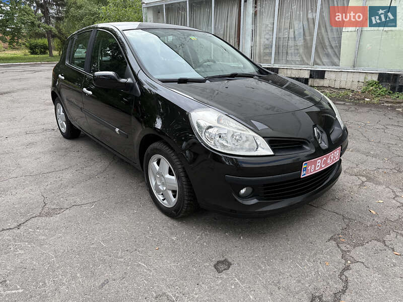 Хэтчбек Renault Clio 2007 в Полтаве