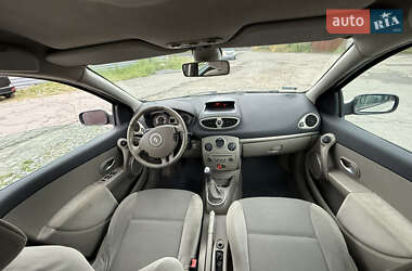 Хэтчбек Renault Clio 2007 в 