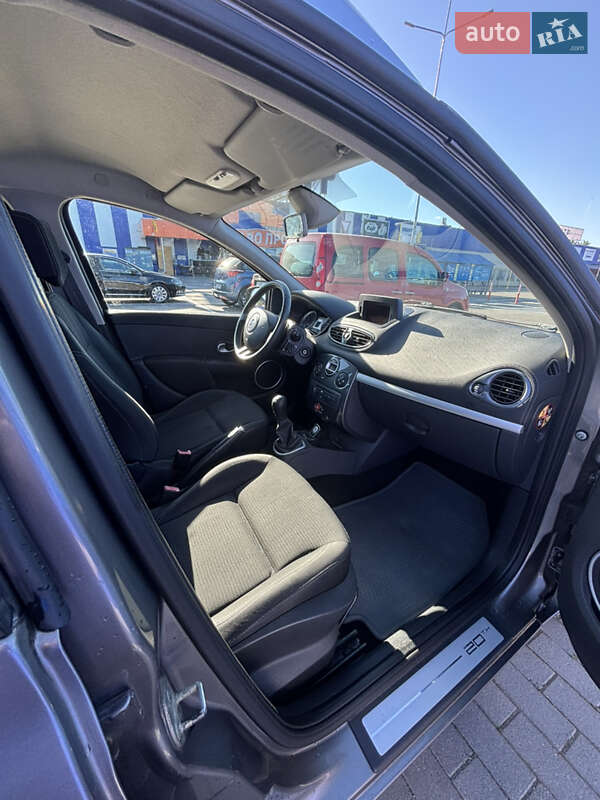 Хетчбек Renault Clio 2010 в Калуші