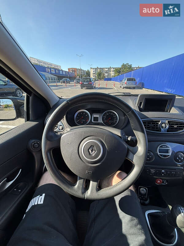 Хетчбек Renault Clio 2010 в Калуші