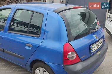 Хэтчбек Renault Clio 2006 в 