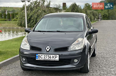 Хэтчбек Renault Clio 2007 в 
