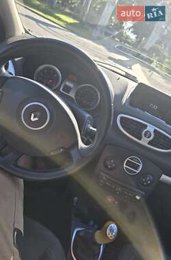 Универсал Renault Clio 2011 в 