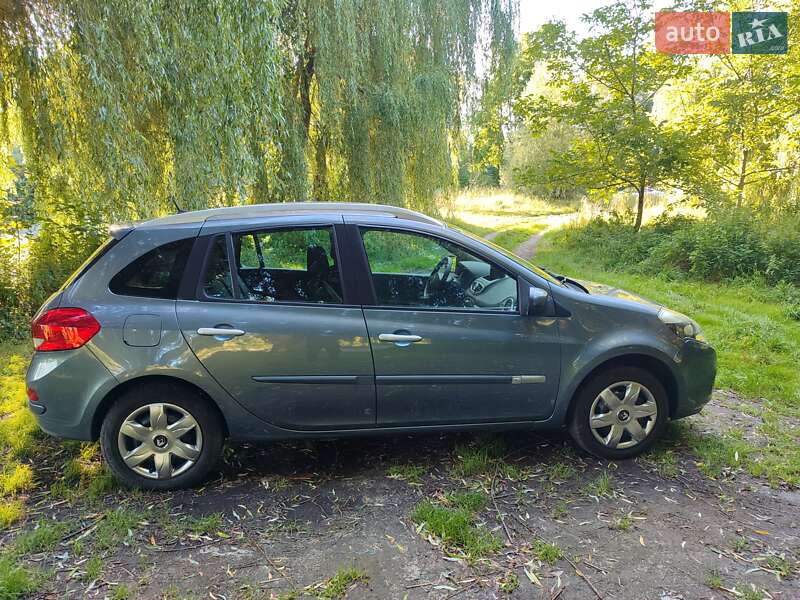 Универсал Renault Clio 2010 в Ровно фото 7 Универсал Renault Clio 2010 в Ровно