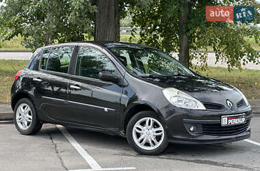 Хэтчбек Renault Clio 2007 в 