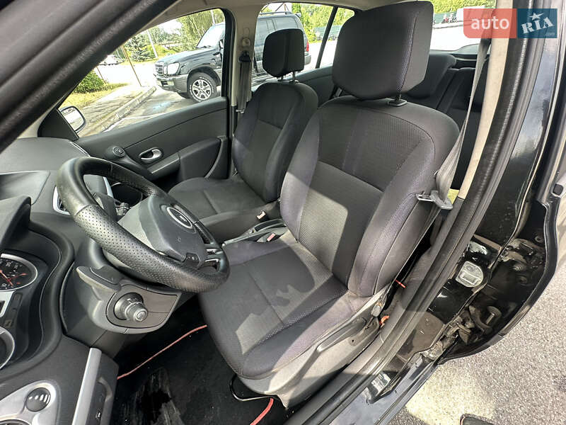 Хэтчбек Renault Clio 2007 в Киеве