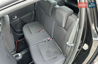 Хэтчбек Renault Clio 2007 в 