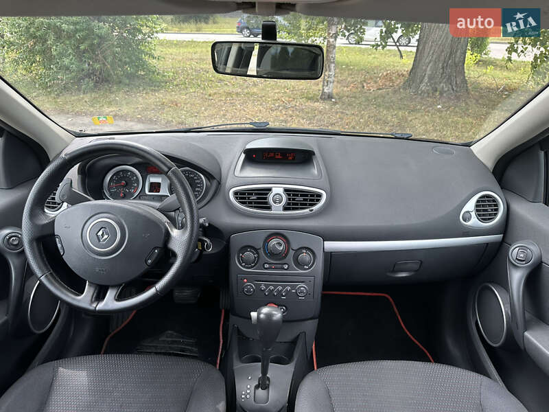Хэтчбек Renault Clio 2007 в Киеве