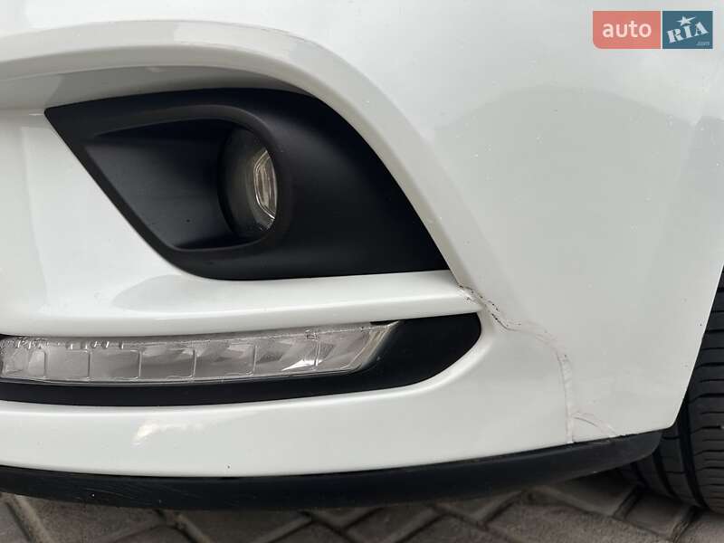 Хэтчбек Renault Clio 2016 в Львове