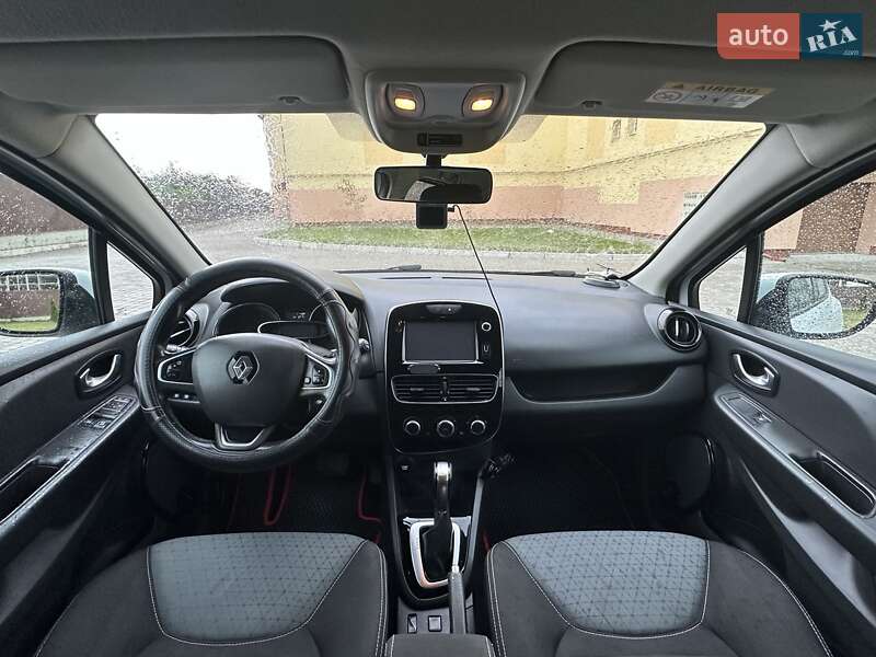 Хэтчбек Renault Clio 2016 в Львове