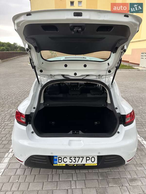 Хэтчбек Renault Clio 2016 в Львове