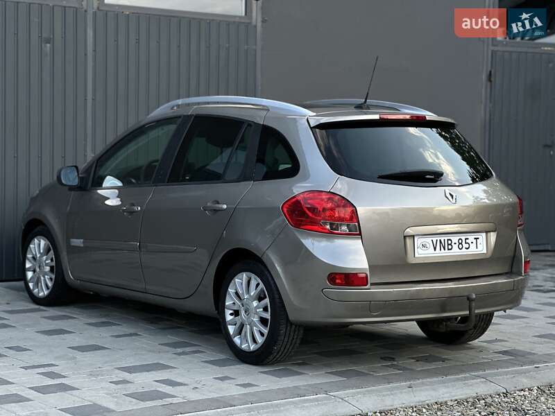 Универсал Renault Clio 2010 в Ивано-Франковске
