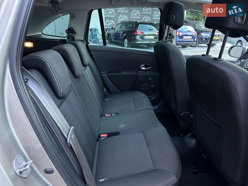 Универсал Renault Clio 2010 в Ивано-Франковске