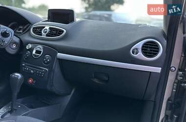 Универсал Renault Clio 2010 в 