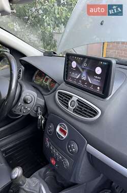 Универсал Renault Clio 2007 в 