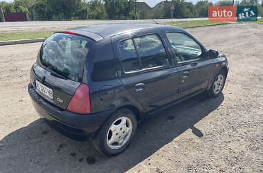 Хэтчбек Renault Clio 2000 в 