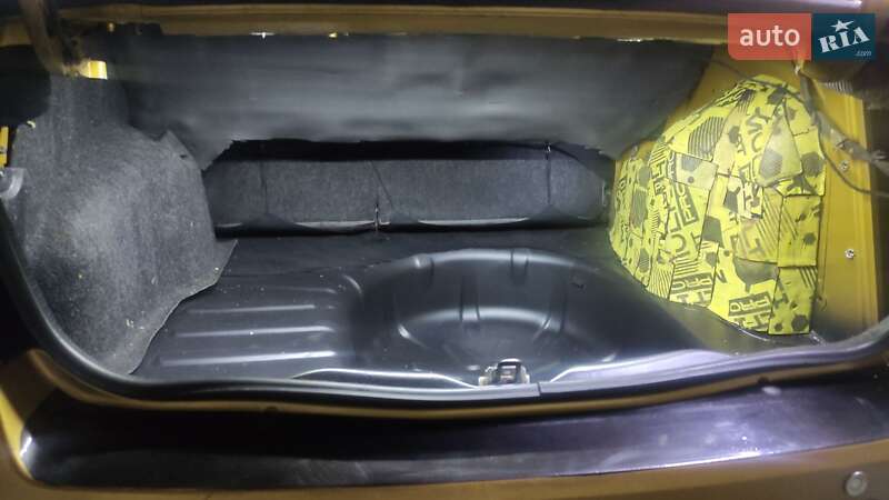 Хэтчбек Renault Clio 2001 в Львове фото 23 Хэтчбек Renault Clio 2001 в Львове