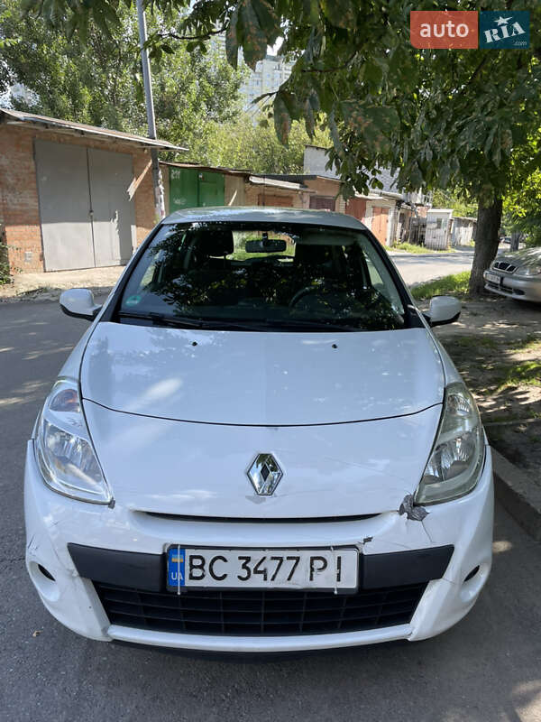 Хэтчбек Renault Clio 2013 в Киеве