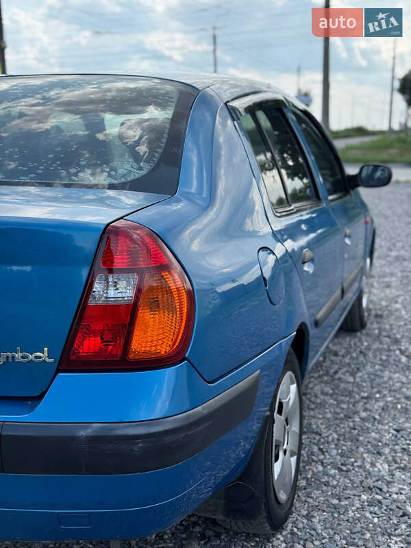Хэтчбек Renault Clio 2002 в Черкассах