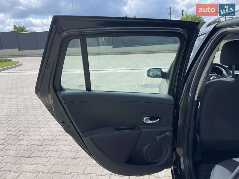 Хэтчбек Renault Clio 2008 в Луцке