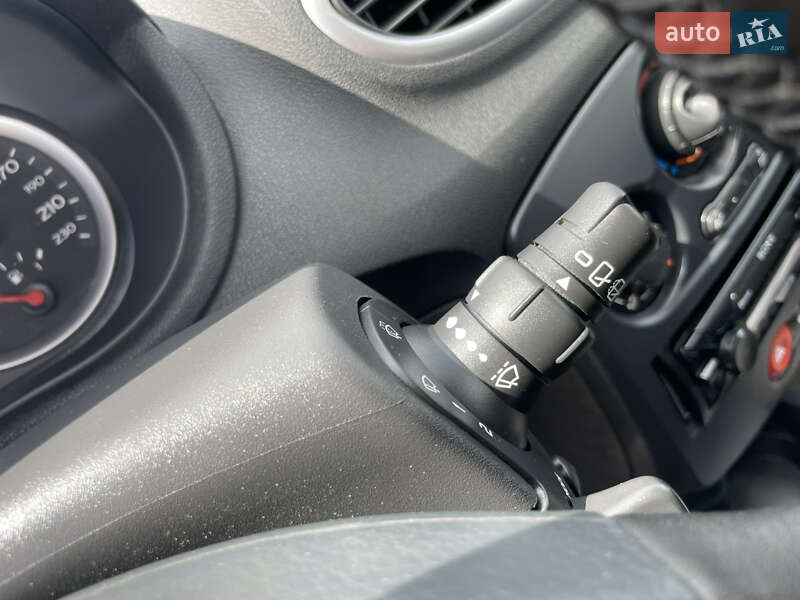 Хэтчбек Renault Clio 2008 в Луцке