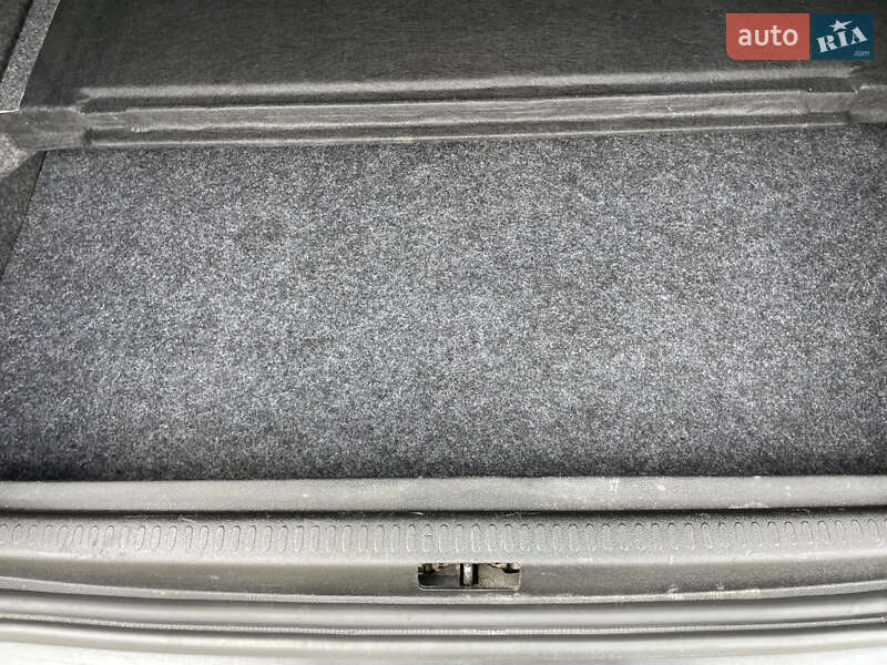 Хэтчбек Renault Clio 2008 в Луцке