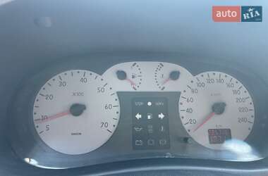 Седан Renault Clio 2003 в 
