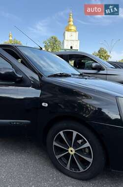 Седан Renault Clio 2006 в 