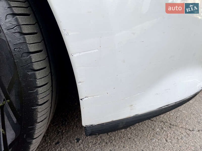 Хэтчбек Renault Clio 2013 в Ровно