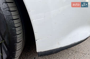 Хетчбек Renault Clio 2013 в 