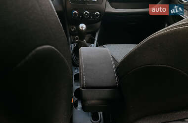 Хетчбек Renault Clio 2013 в 