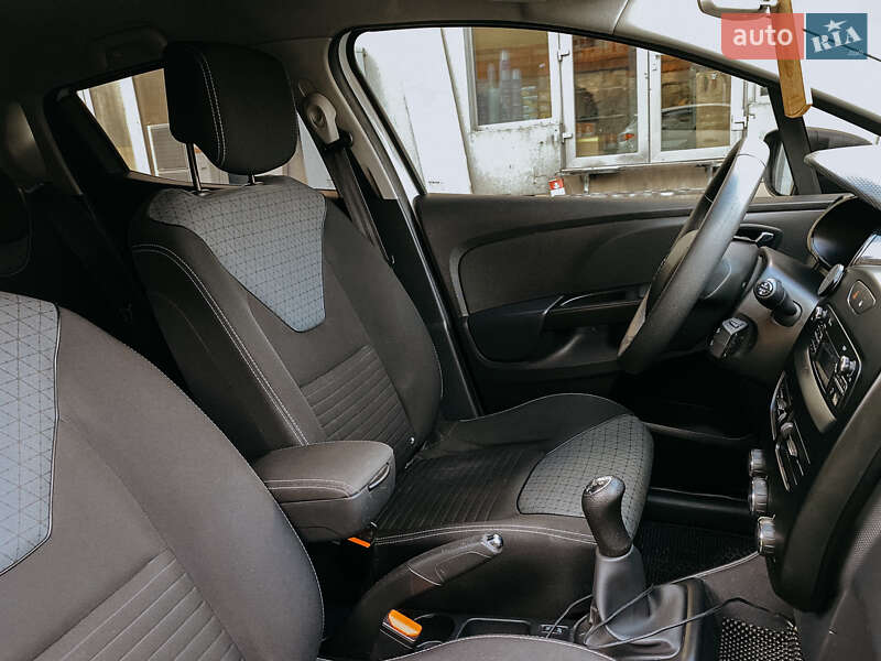 Хэтчбек Renault Clio 2013 в Ровно