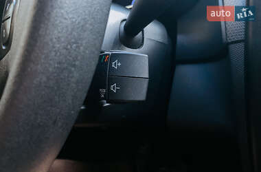 Хетчбек Renault Clio 2013 в 