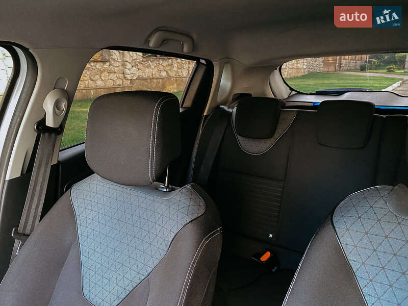 Хэтчбек Renault Clio 2013 в Ровно