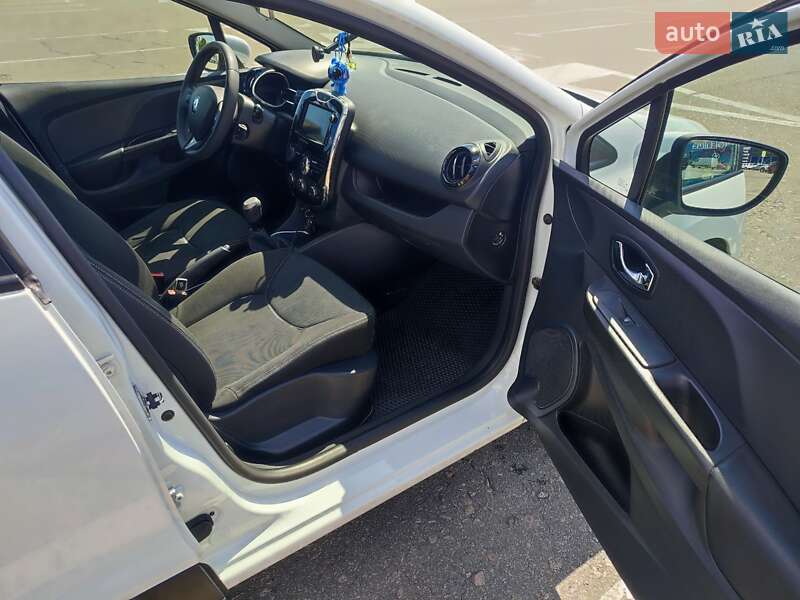 Хэтчбек Renault Clio 2013 в Киеве