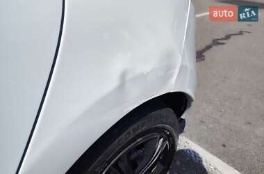 Хэтчбек Renault Clio 2013 в 