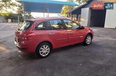 Универсал Renault Clio 2011 в 