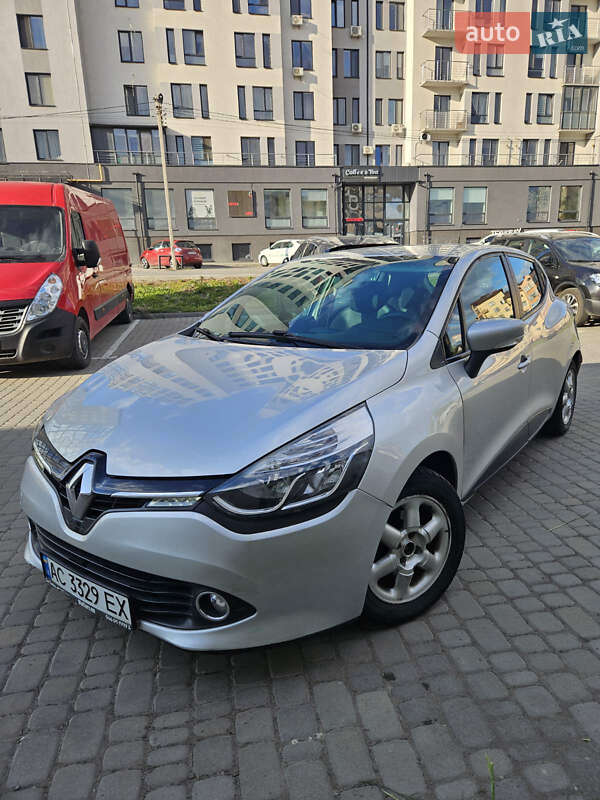 Хэтчбек Renault Clio 2012 в Луцке
