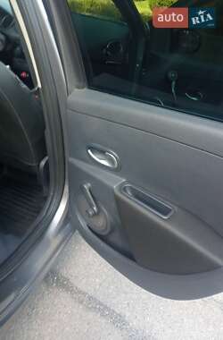 Универсал Renault Clio 2011 в 