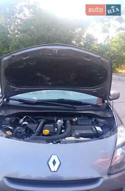 Универсал Renault Clio 2011 в 