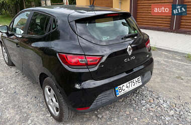 Хэтчбек Renault Clio 2012 в 