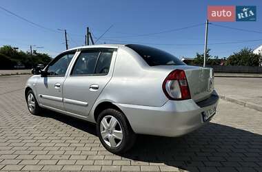 Седан Renault Clio 2006 в 