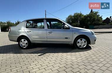 Седан Renault Clio 2006 в 