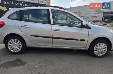 Универсал Renault Clio 2011 в 